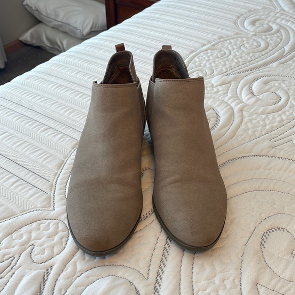 Dr Scholls Booties - Picture 1 of 4